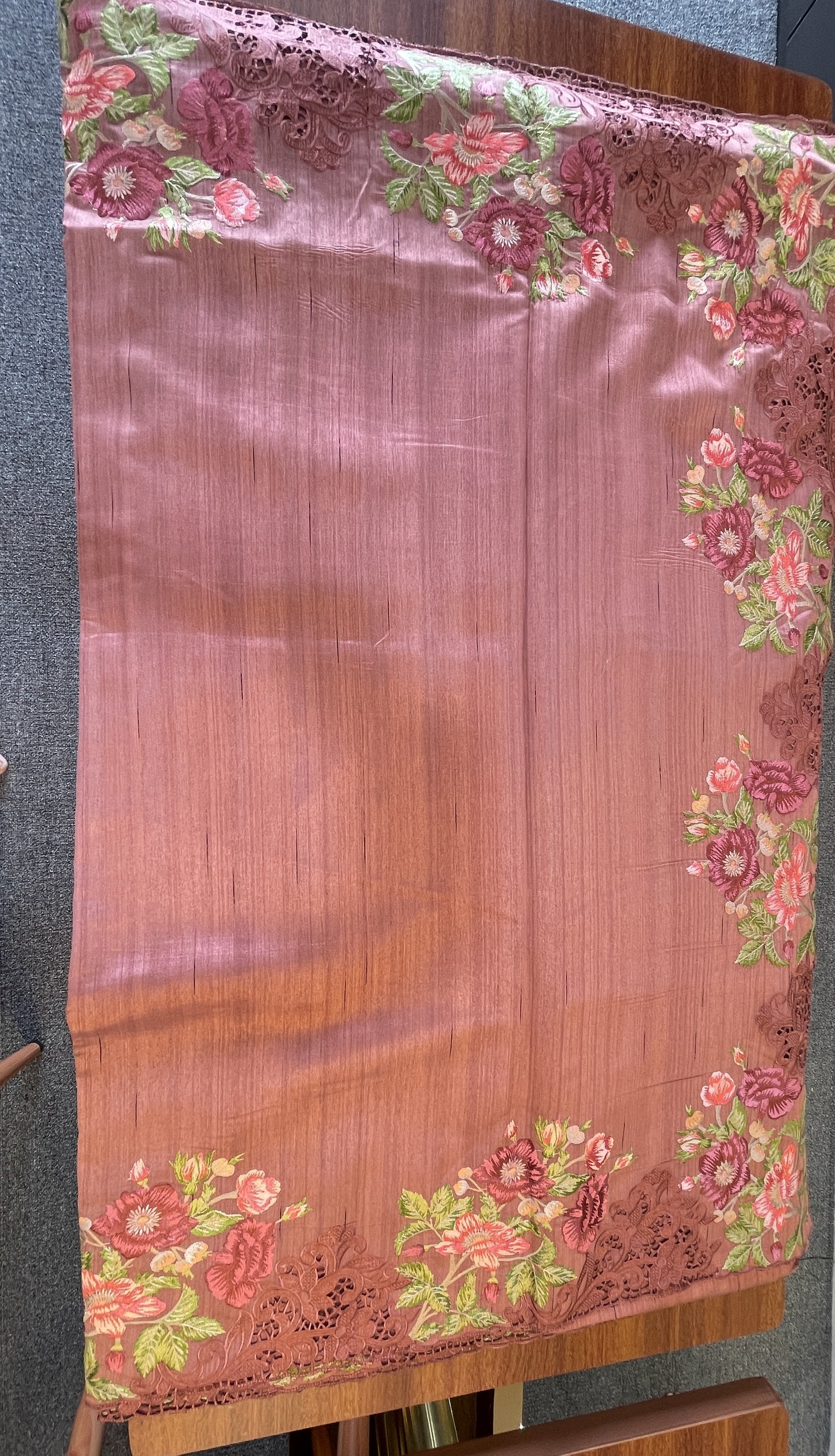 Embroidered tussar (Copy) (Copy) (Copy)