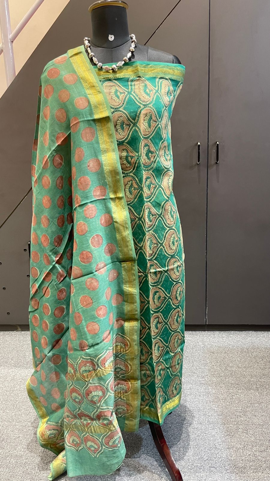 Green Maheshwari Silk 3 Piece Dress Material – Top, Bottom & Dupatta