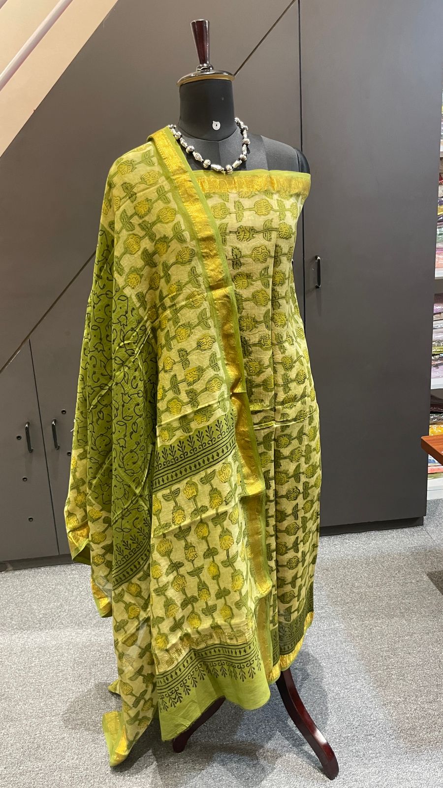 Olive Green Maheshwari Silk 3 Piece Dress Material – Top, Bottom & Dupatta